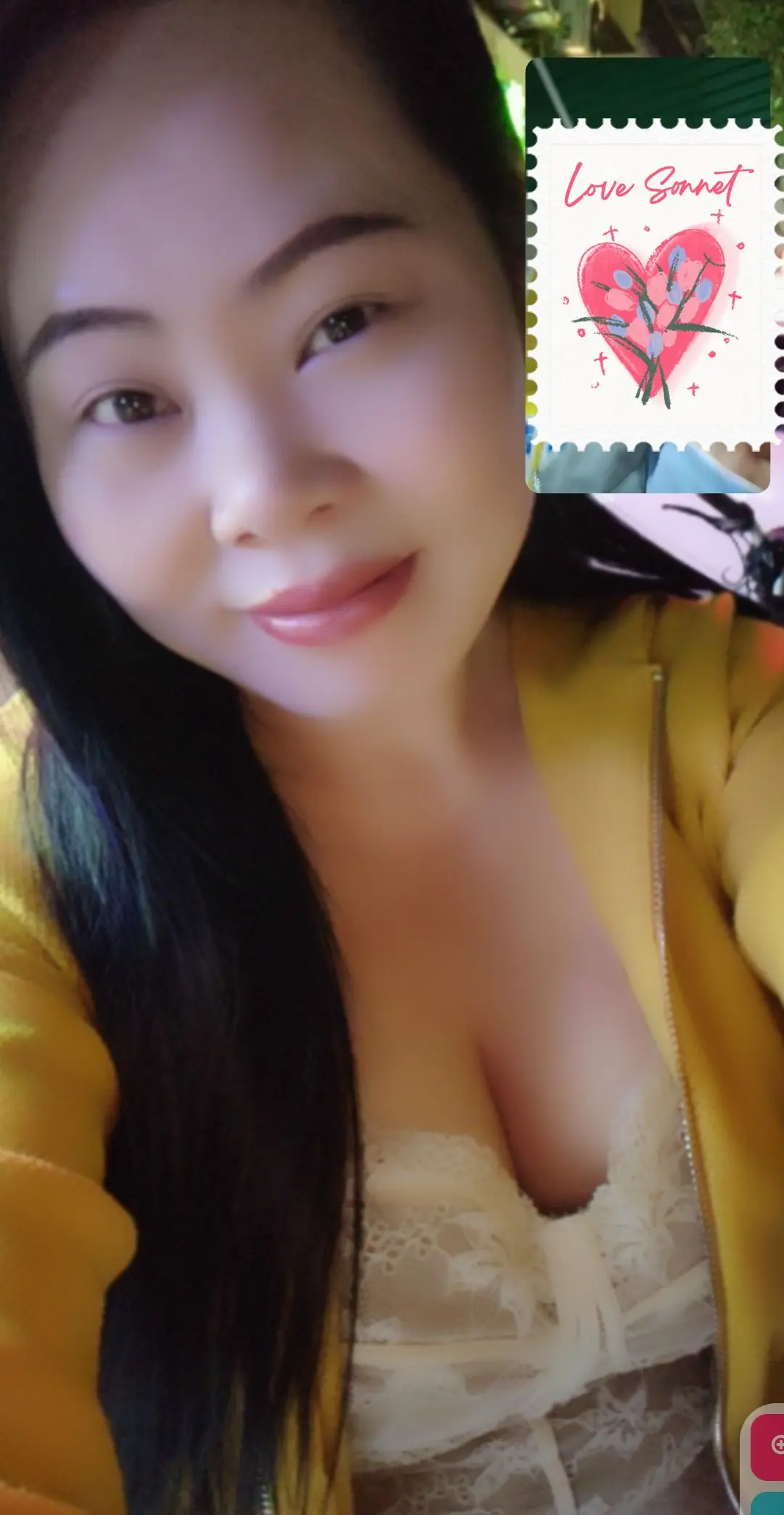 其实当我见到你的那一刻，虽然嘴在逞强，但是心里却恨不起你了，感情和内心...