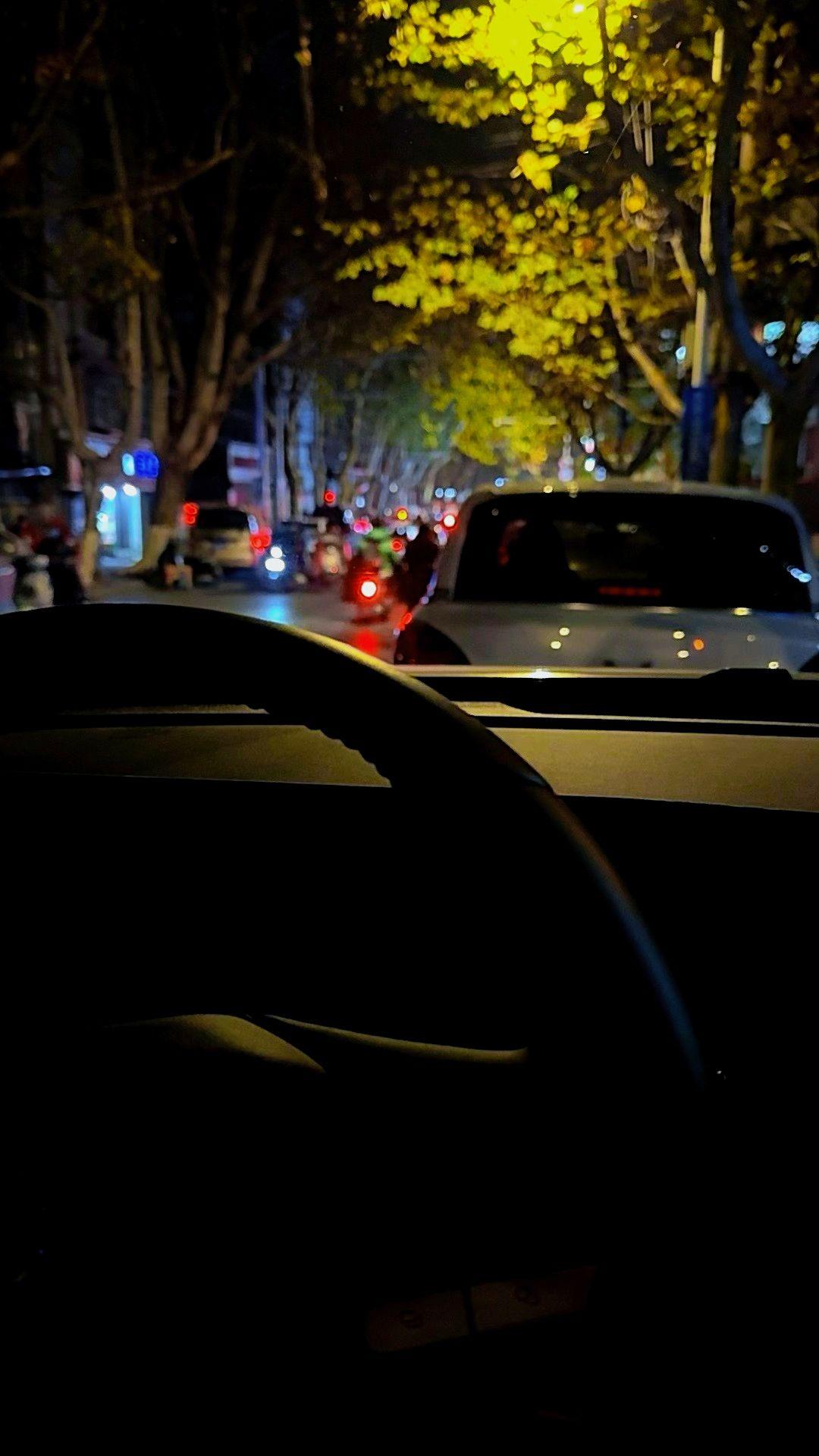 终有一天你会明白，你在世界就在，你好世界就好，你不在世界就不在了，你不...