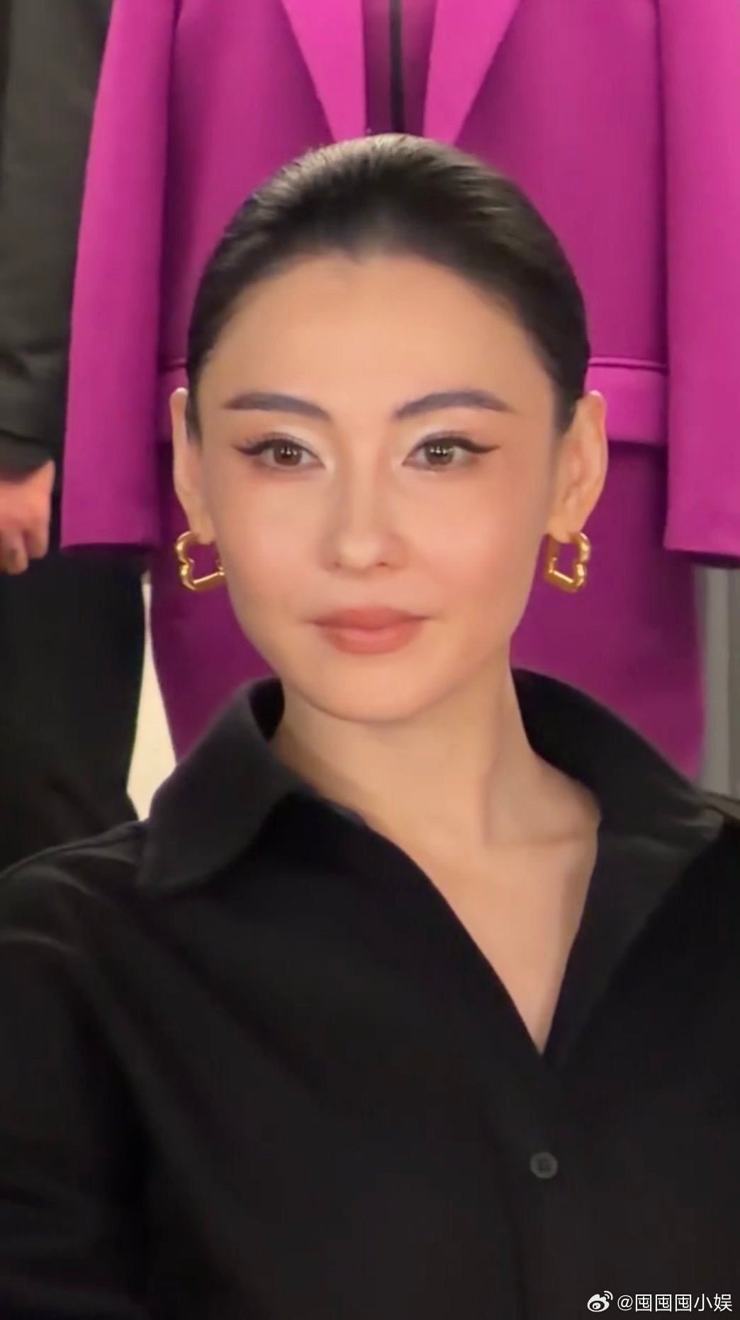 张柏芝线下活动状态张柏芝生图直出的美貌张柏芝的生图完全不输精修，高清镜头下连发丝