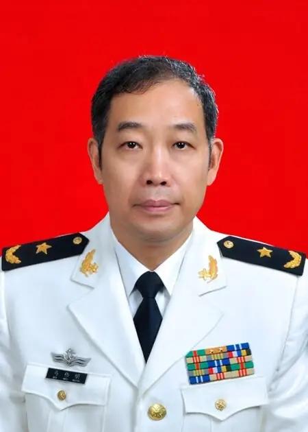 “当代钱学森”，他41岁成为中国工程院最年轻院士，一等功臣，是我国电磁弹射之父，