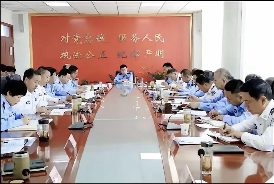 体制内，他们是多大级别领导？