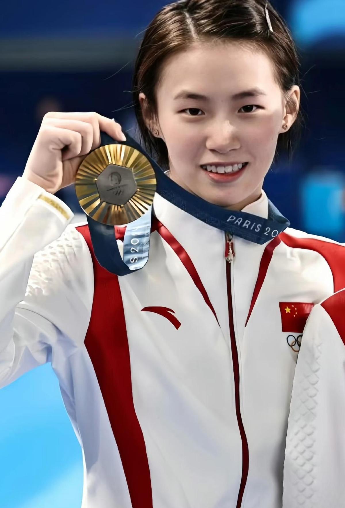 陈芋汐没赢过？
那双人跳台上100多分的领先，是空气吗？
她不是被全红婵压着打的