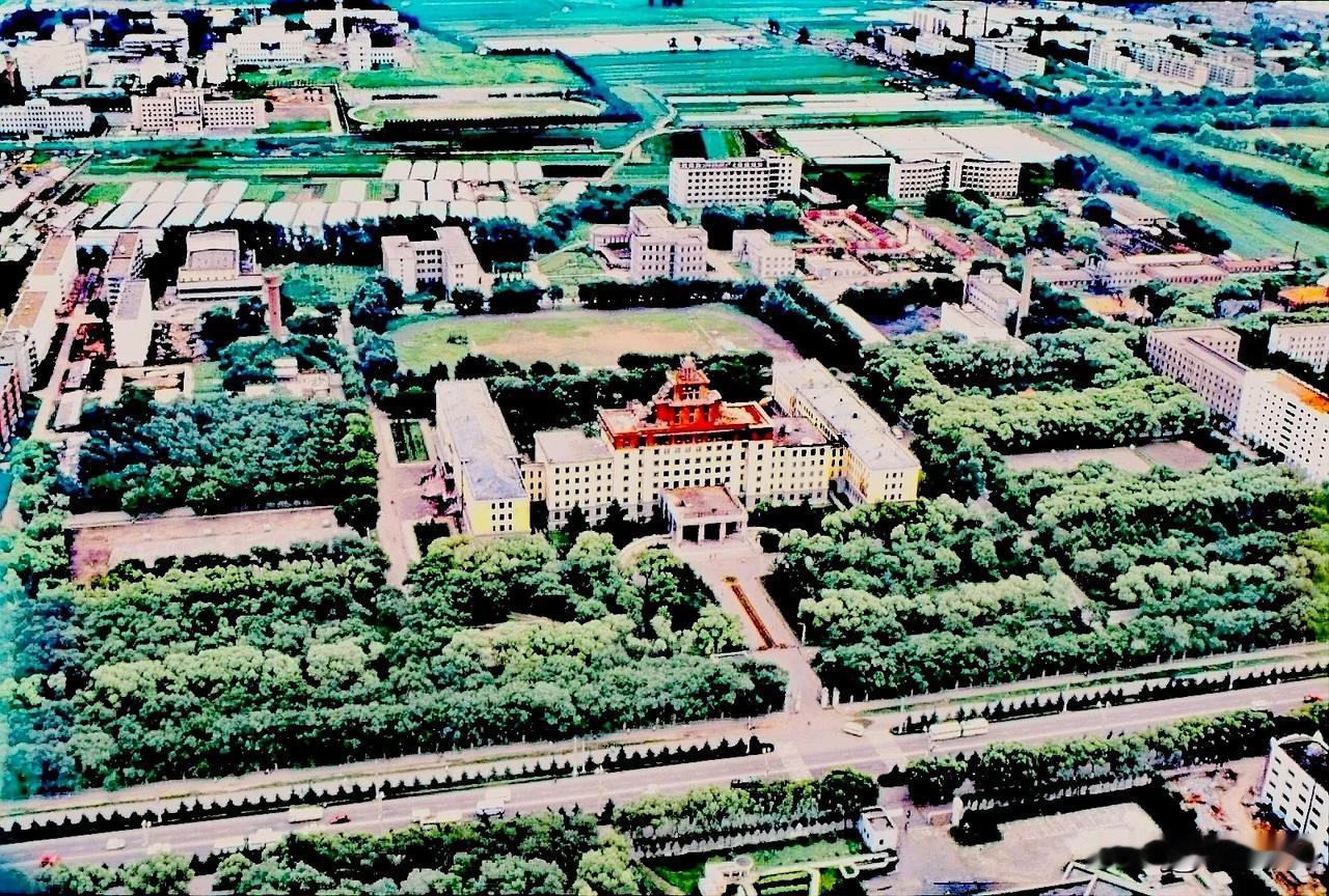 黑龙江大学