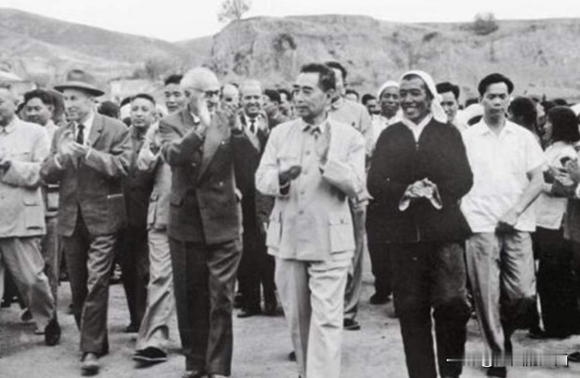 别再抹黑大寨精神

现在一提大寨，总有人不分青红皂白就扣“极左”帽子，实在是歪曲