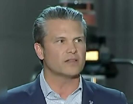 马斯克真是个危险人物
美国国防部部长赫格塞思公开指出:“马斯克旗下A|机器人将被