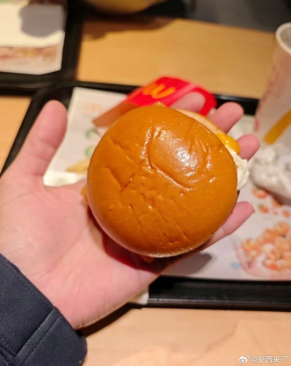 麦当劳回应汉堡变小了等于没有回应，确实小 