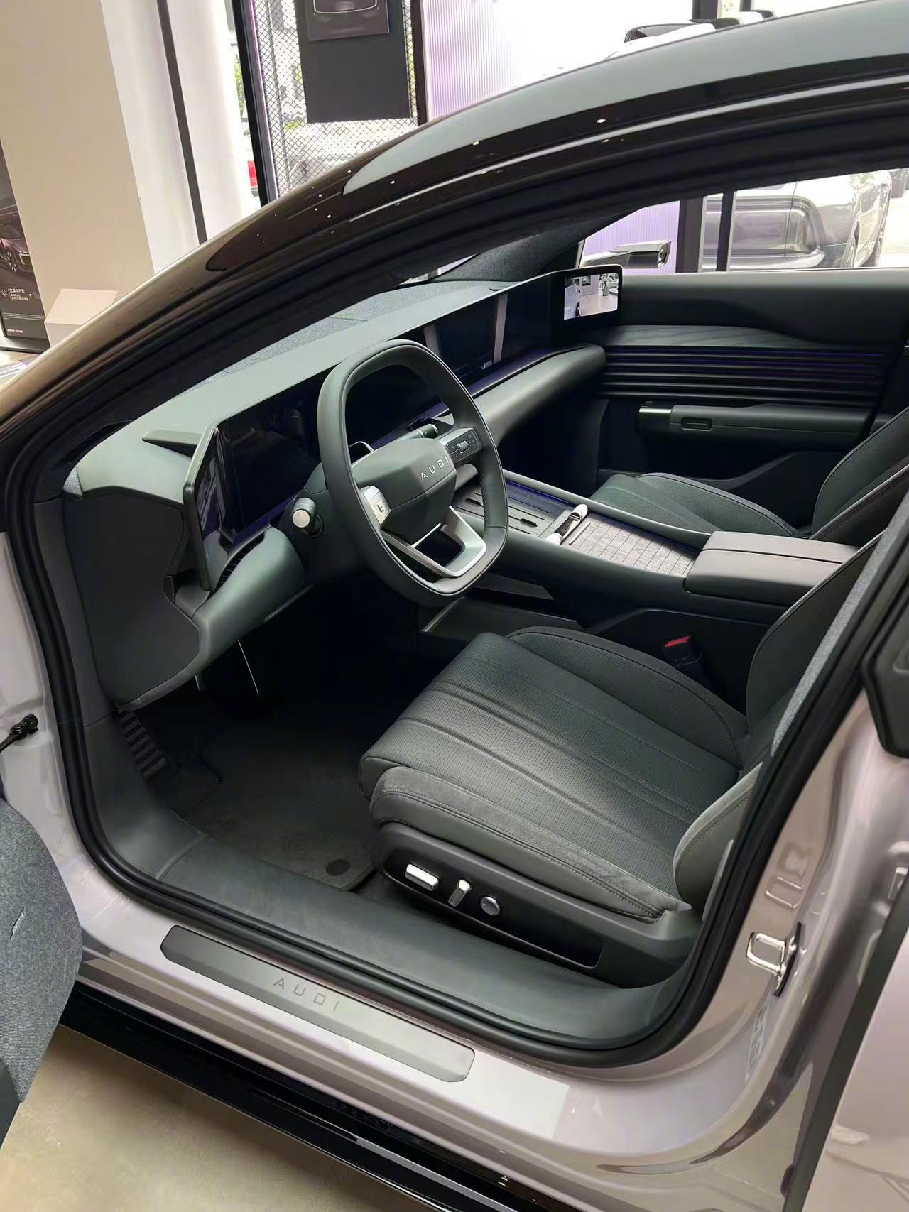奥迪E5sportback ✅优点 🎨 极具辨识度的先锋美学与灯光艺术：作为奥