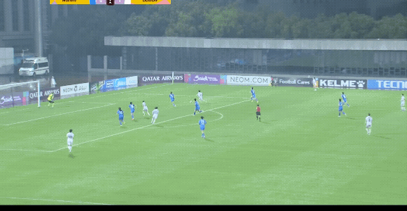 子彭诗梦心态都要崩溃了，女足亚冠比赛武汉女足作为卫冕冠军，比赛第35分钟再丢一球