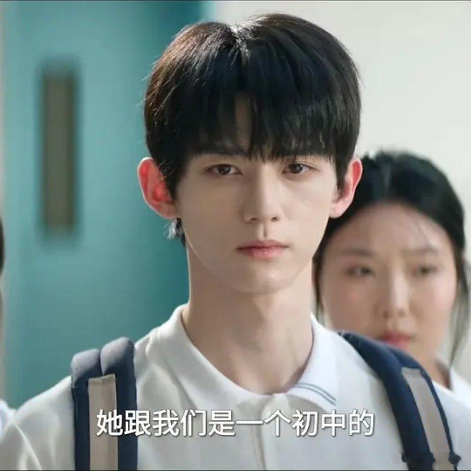 赖伟明真的好像那个疯狂动物城里的闪电赖伟明真的好像那个疯狂动物城里的闪电