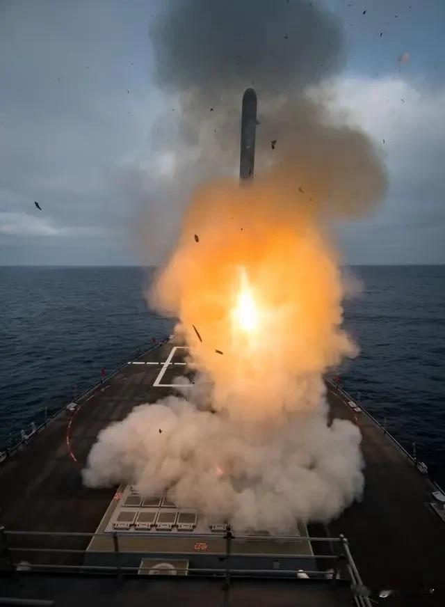 1月9号“和平意志 - 2026”海上联合演习在南非西蒙斯敦附近海空域准时开场，