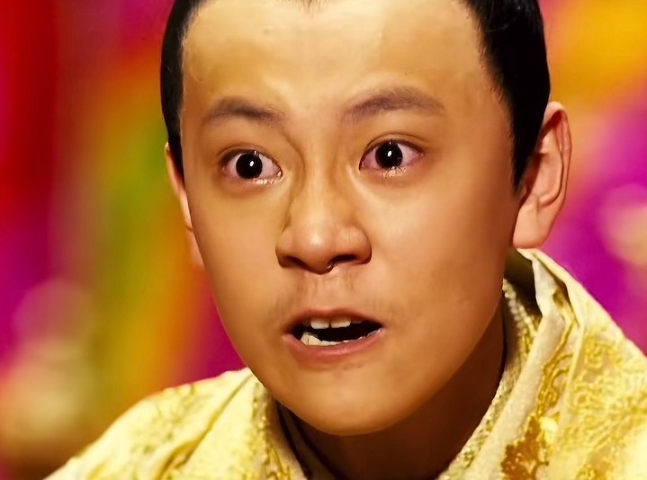 有一句话不知道当讲不当讲，就是谢娜和刘晓庆做人行事如出一辙，活在自己的世界里，对