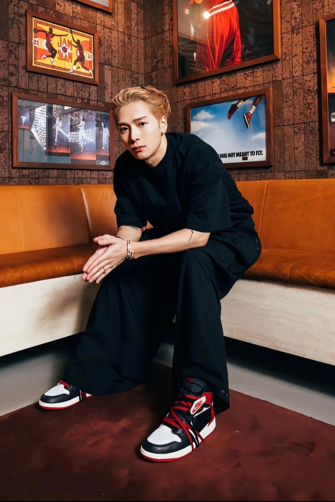 你好星期六全员抢开工红包好六开工派对惊喜来袭!王嘉尔、娜扎等一众嘉宾齐聚，全员为