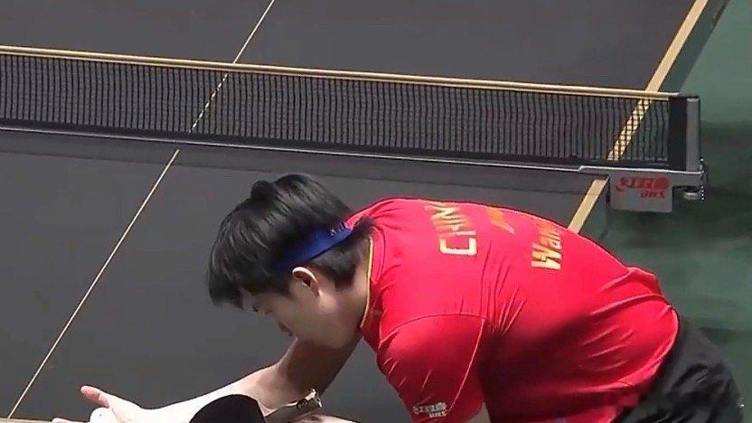 王楚钦孙颖莎vs吴晙诚崔孝珠王楚钦加油！请教练组做好保障 