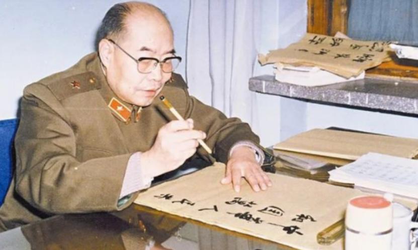 “我是被两只苍蝇救的命，所以我余生都不再打苍蝇。”这句话出自94岁的王扶之将军晚