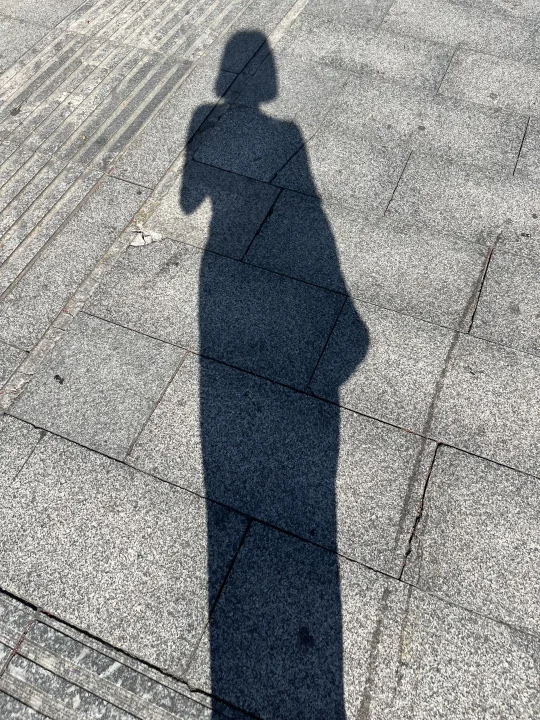 生活不会一直很好，但当下很…热