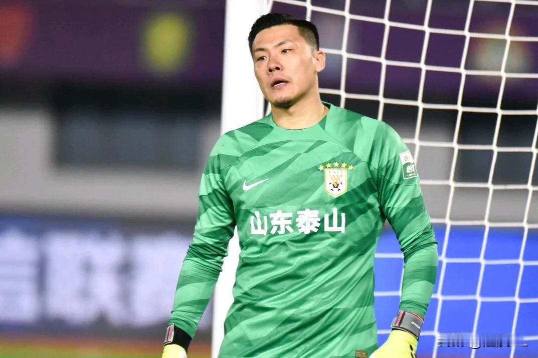 降低五月份预期，剩下的四场比赛场场都是硬仗:
  客场对阵武汉三镇，武汉三镇状态