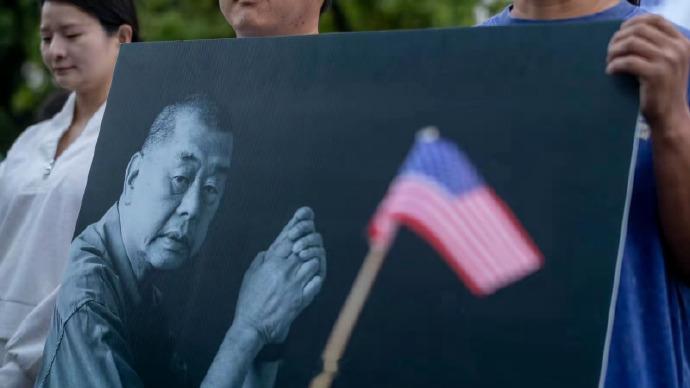 黎智英之子声称：若英国政府不干预，其父“很可能死在监狱里”。活该！活该！活该！活