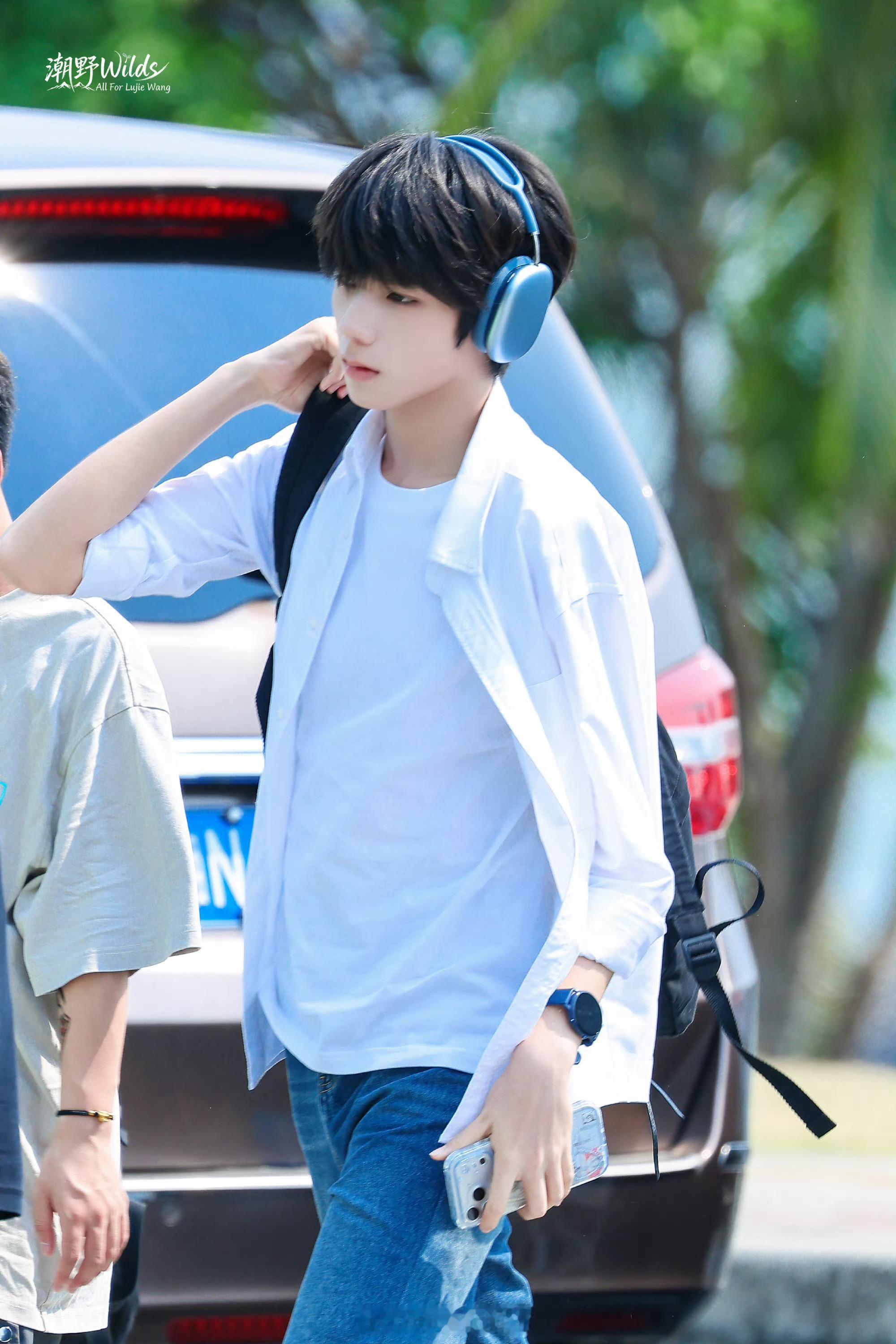 派酱安利 王橹杰 白月光学长 “等你下课一起走好吗？”怎么bgm就自动出现了白衬