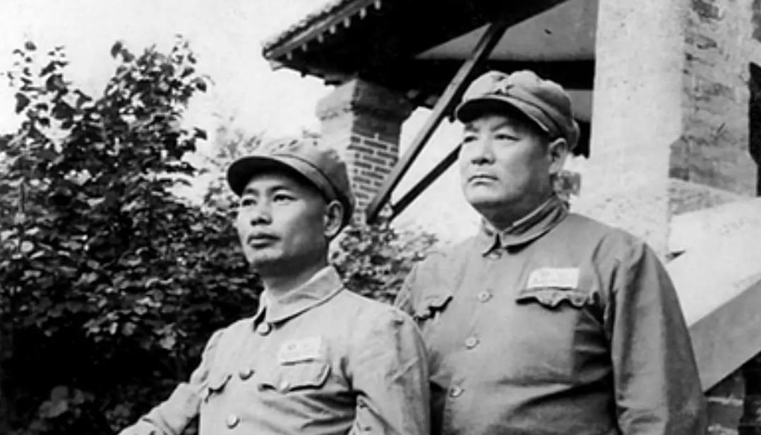 [军旅话题]没有军衔的时候，首长下连被忽视，而随从人员却被当成首长。

当年，我