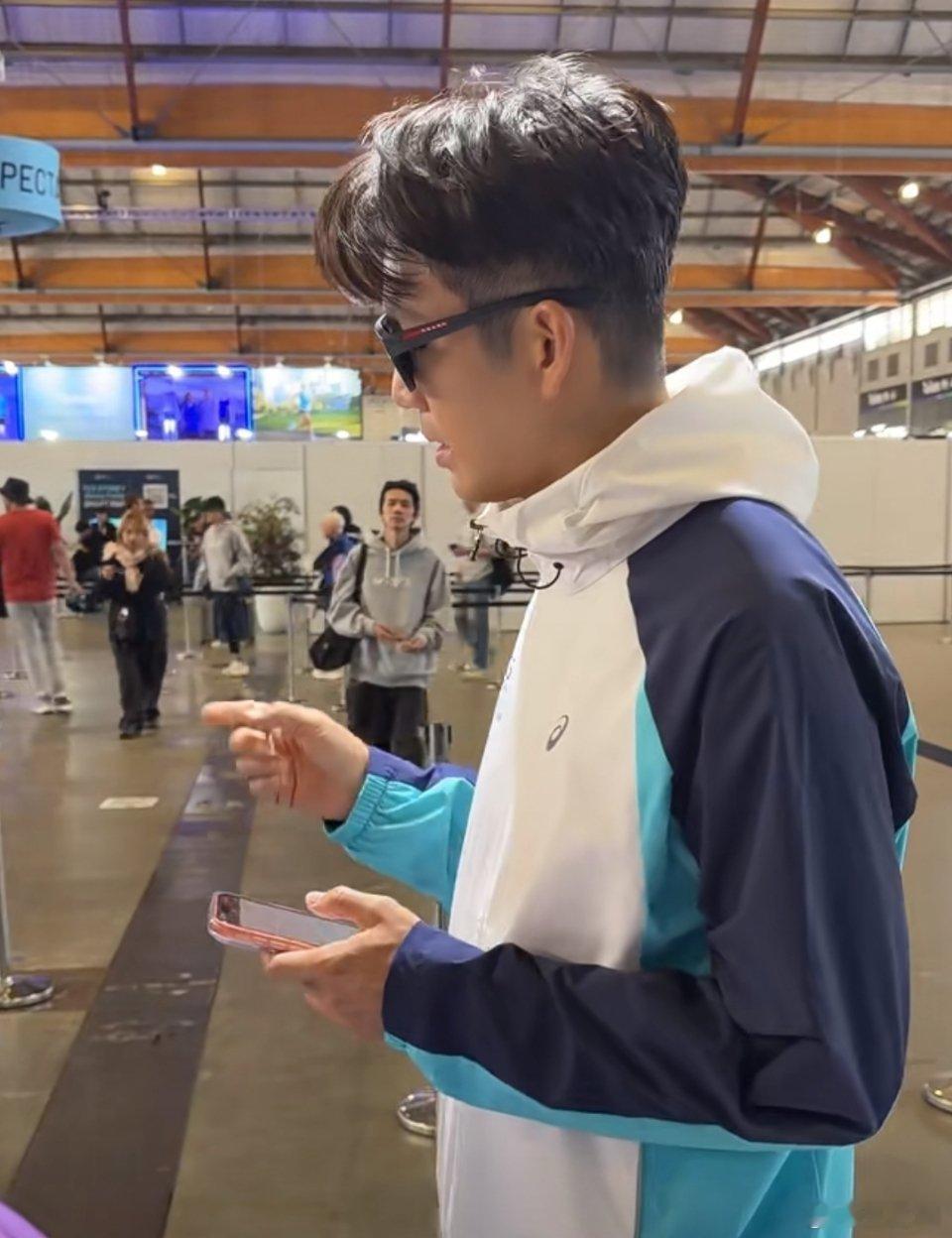 这个发型师用了几年了？ ​​​