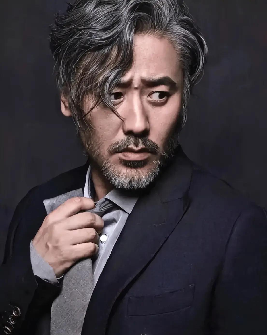 演员吴秀波仍是老赖，涉案超2亿元，被法院执行6200万元，被限高，并被列为失信被