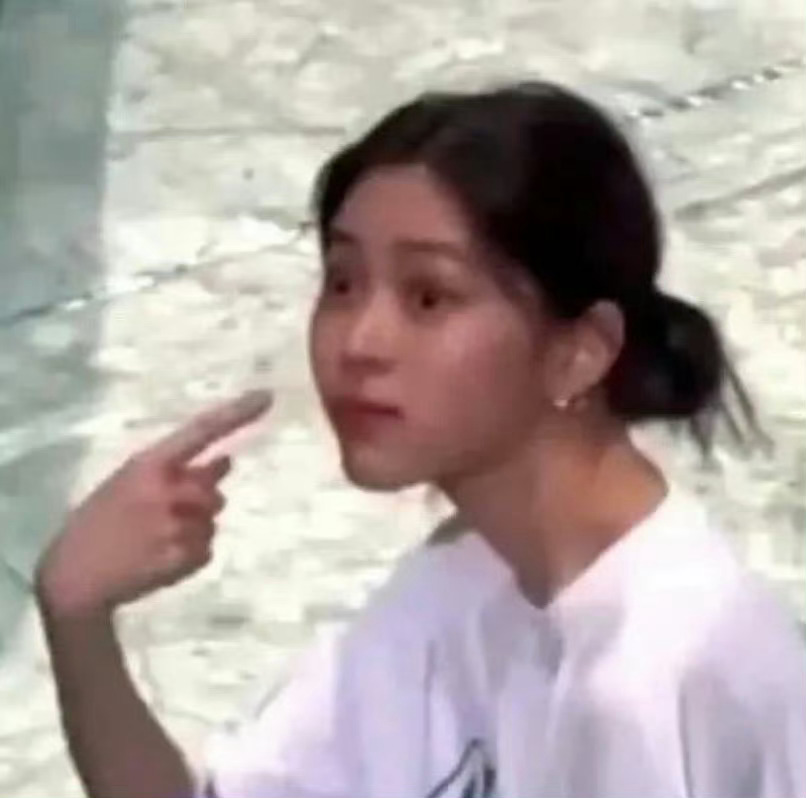 赵丽颖工作室疑似表达对捆绑的不满赵丽颖工作室看到热搜后的心情belike：？ 