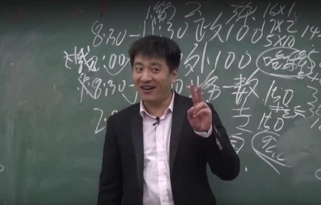 张雪峰为什么英年早逝？

你想想他工作的那个环境是怎样的环境？

考研咨询+高考