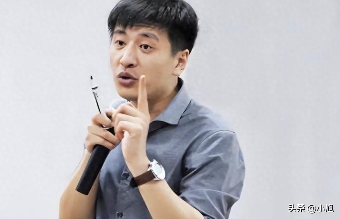 惊闻张雪峰老师离世，深感悲痛。这份讣告文字简朴，却分量极重。“出身寒门，心系学子