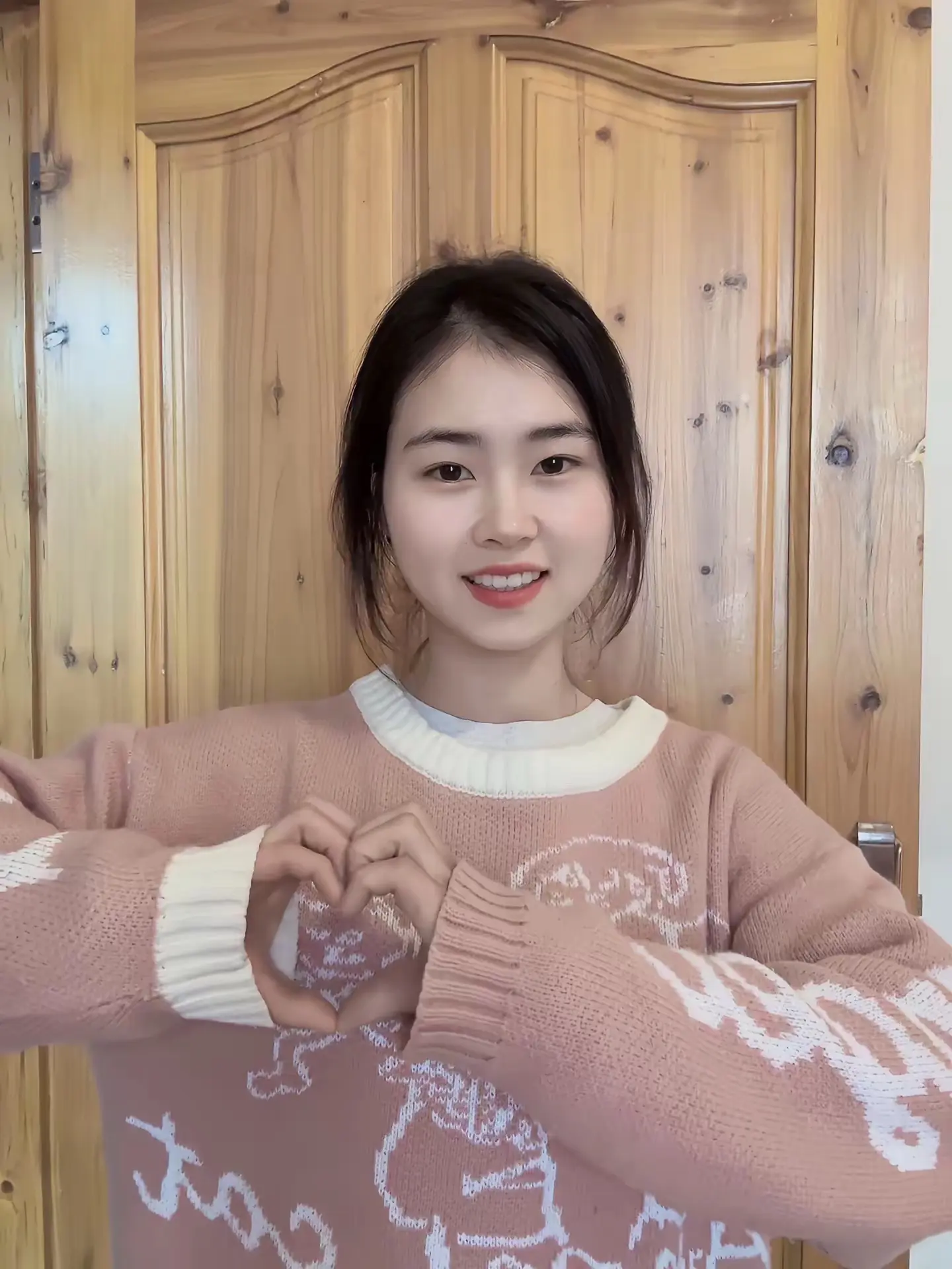 未来那位先生，我生于02年，允许你大我1岁，2岁3岁，4岁，5岁，6岁...