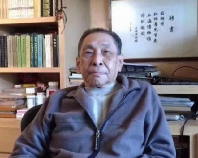 1991年，杜月笙的儿子杜维善来到北京，打算收回父亲购置的四合院，但住户拒不承认