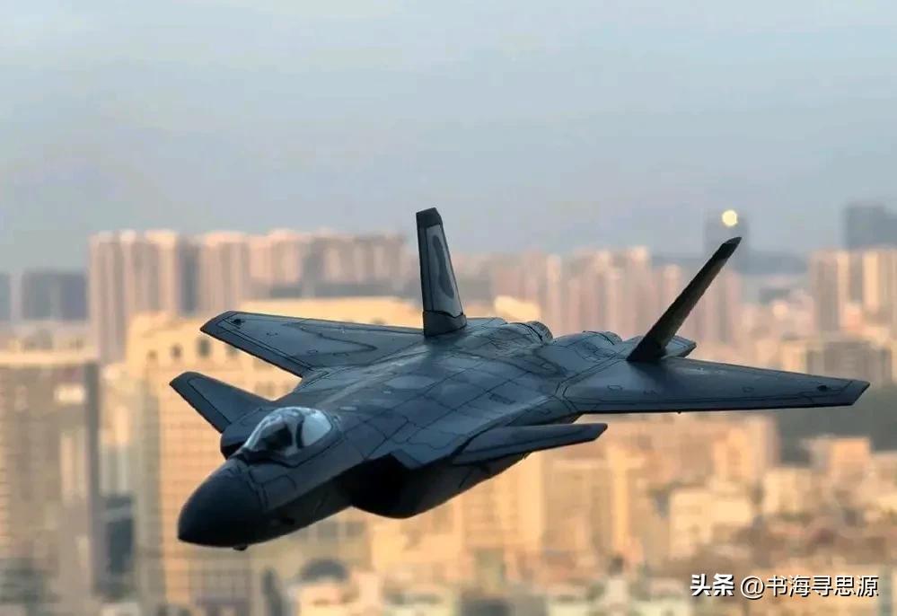 歼-20A正式列装：15年“心脏病”终愈，完全体“威龙”剑指东海

欠了15年的