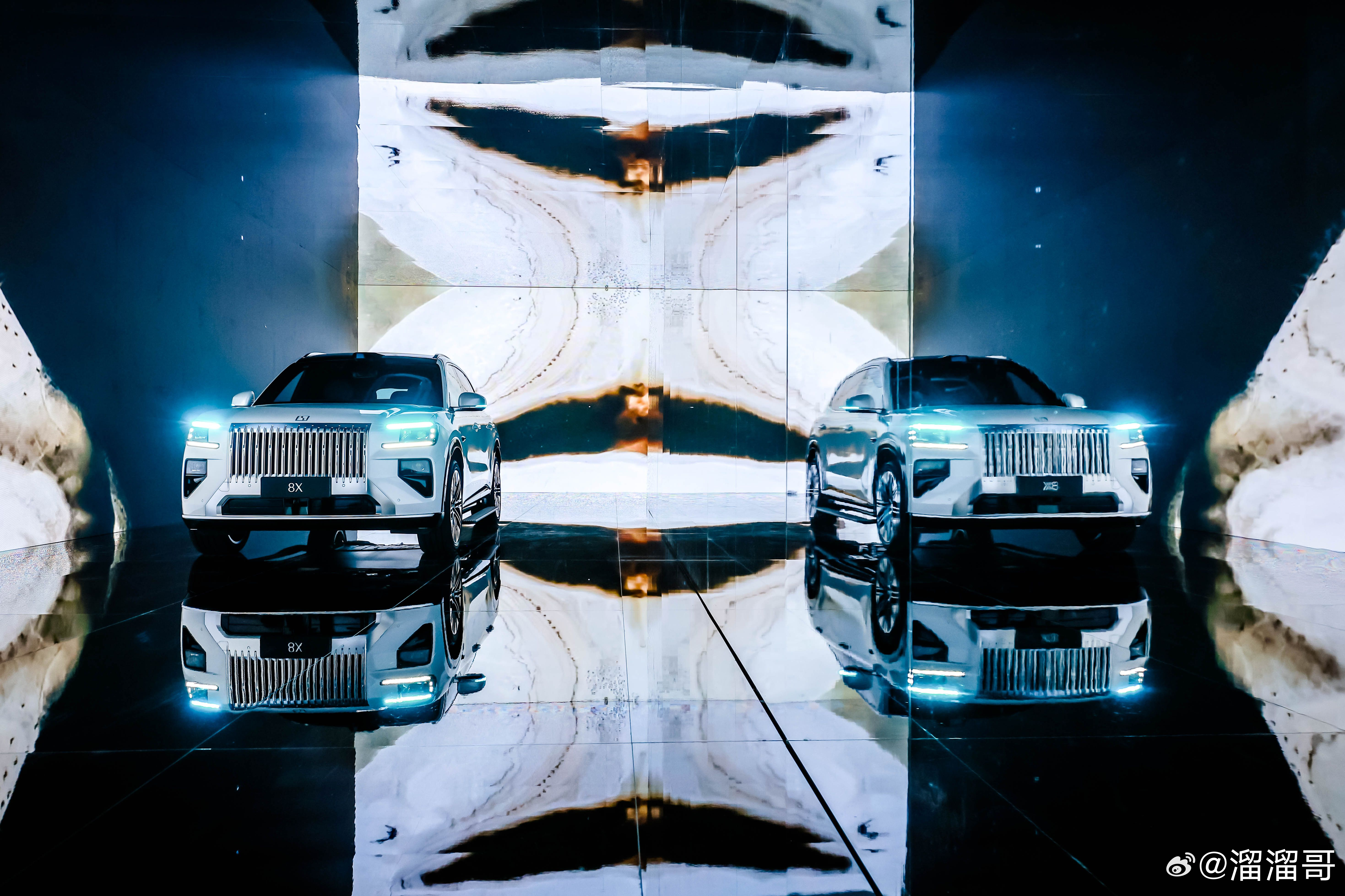 1400匹...倍耐力315的轮胎...这两天可是真热闹啊