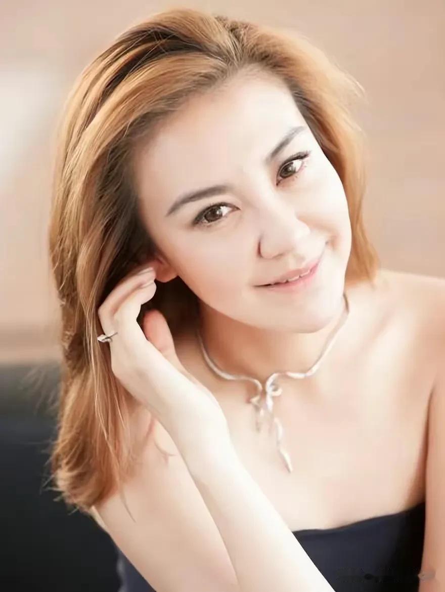 在迷失在滥交的海洋中，走向光明大道的前夕，我意识到，修复自己必须从内心开始。迷蒙