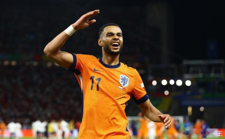 加克波：世界杯是所有球员的梦想，我们可能在更衣室简单庆祝11月18日讯 世预赛欧