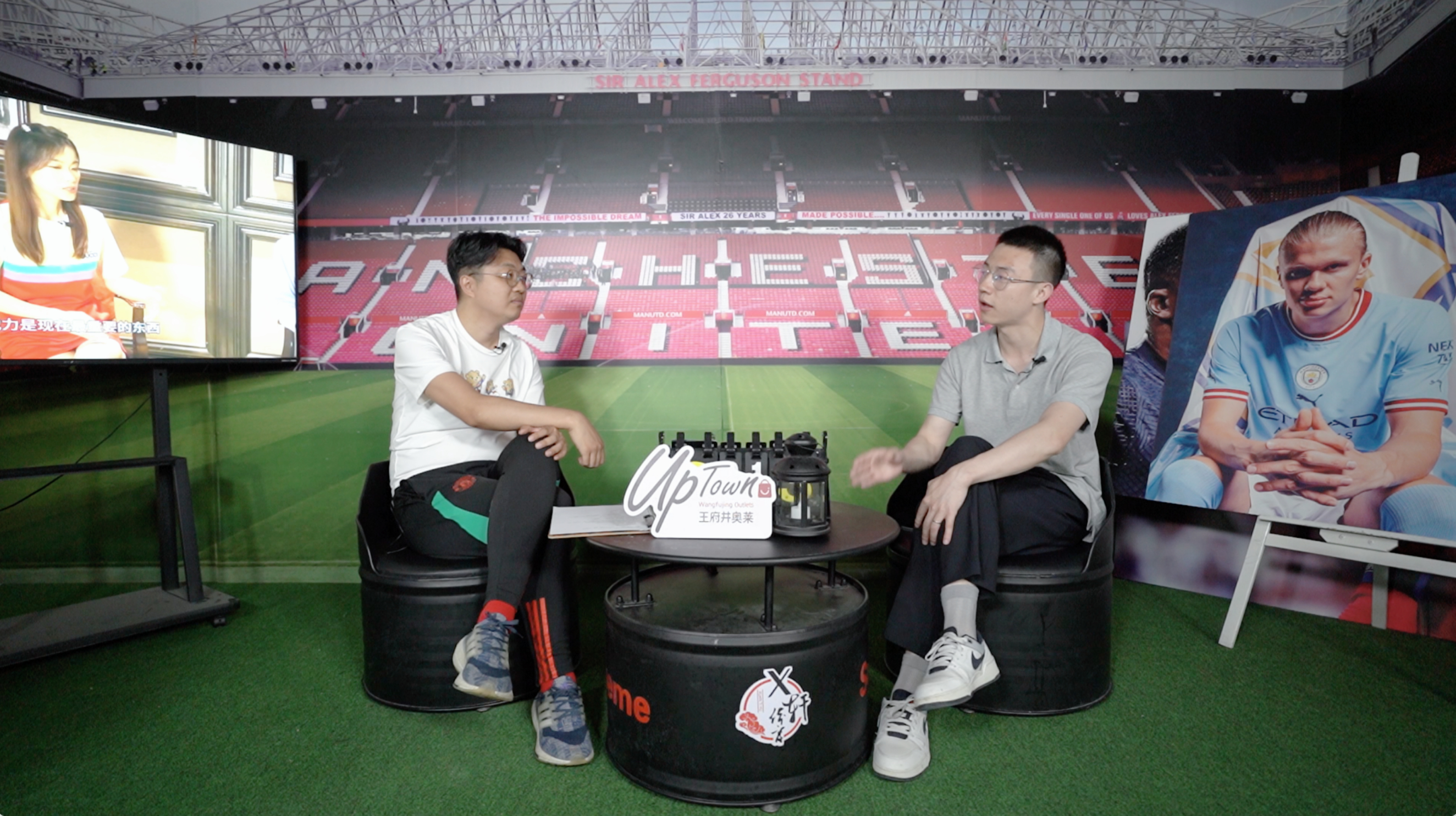 周五21点dy直播照常实事球是《英超六大豪门特辑》明晚发布，时长又超标了，需要压