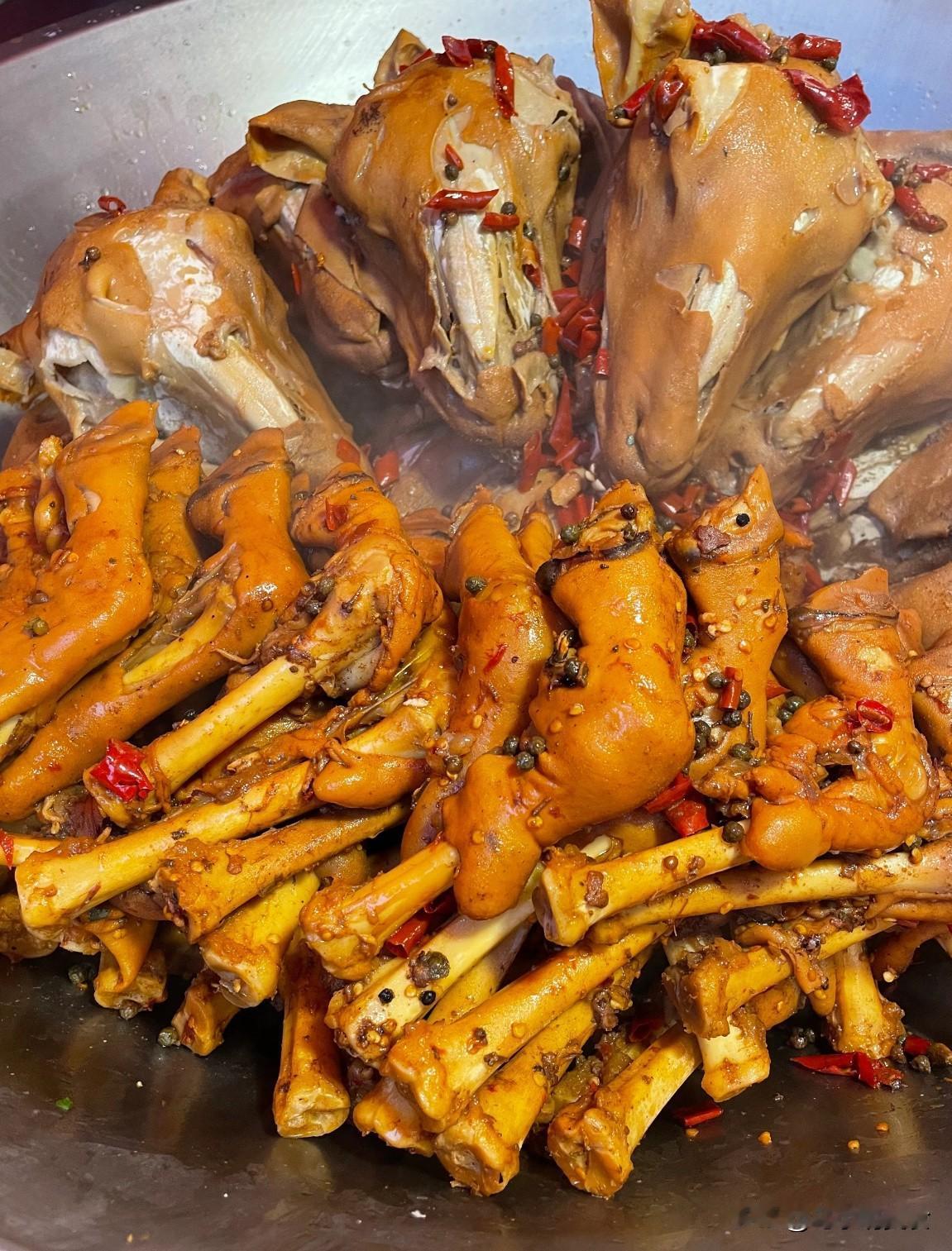 少吃点羊杂吧！太折磨人了！

昨天晚上吃完羊杂，一夜没有好好睡一个安稳觉，手疼的