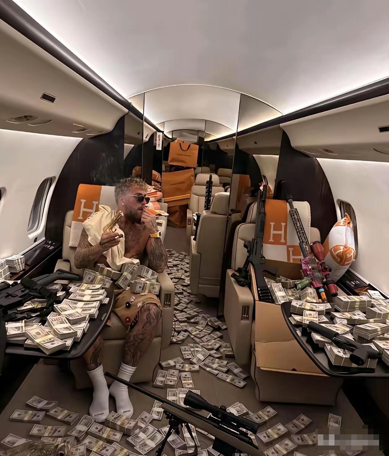 不懂就问问，打拳击比赛，到底是打输了赚得多呢？还是打赢了赚得多？咋一看，感觉他打