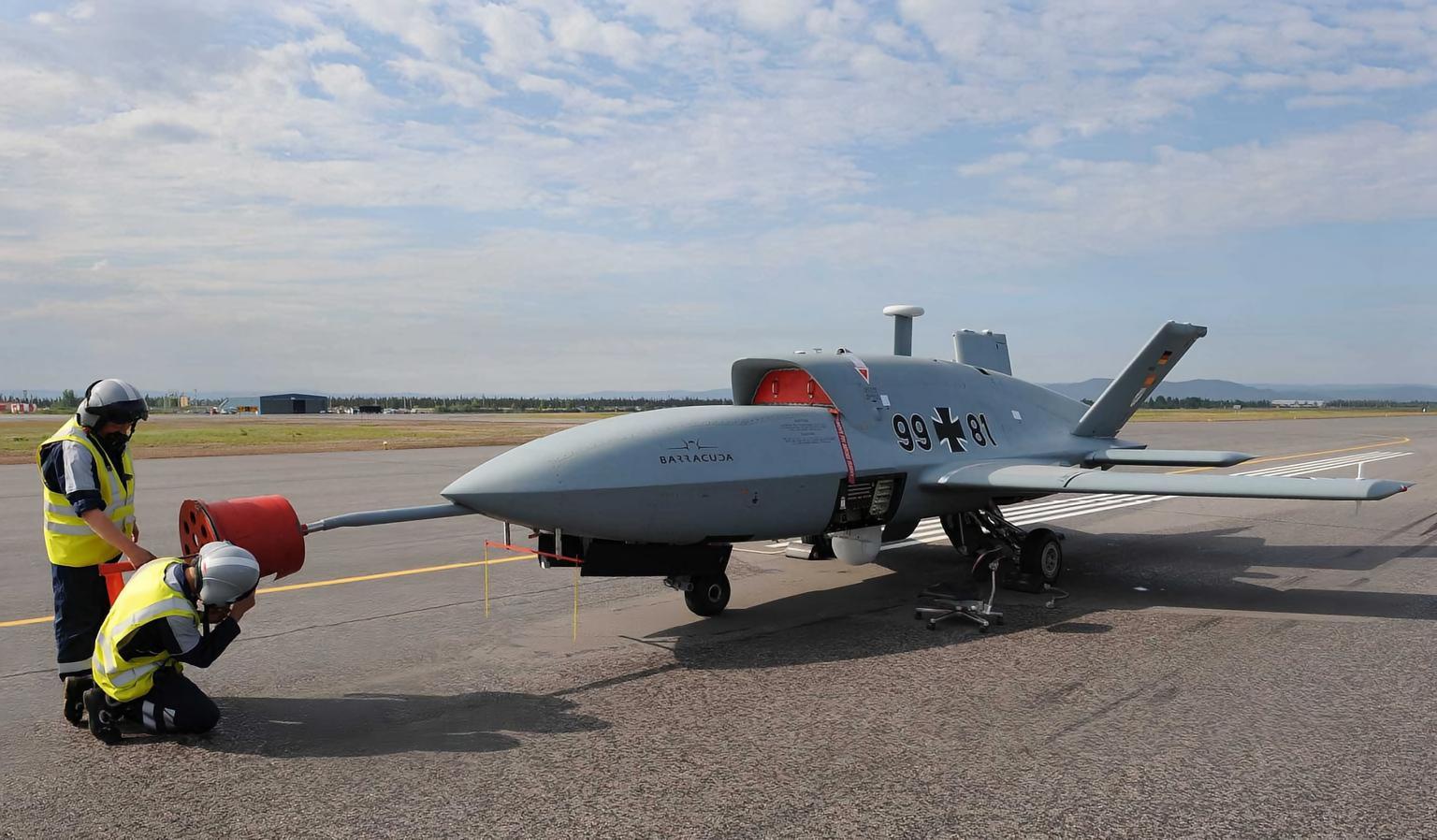 每天认识一件兵器 德国/西班牙“梭鱼”无人机“梭鱼”（Barracuda）无人机