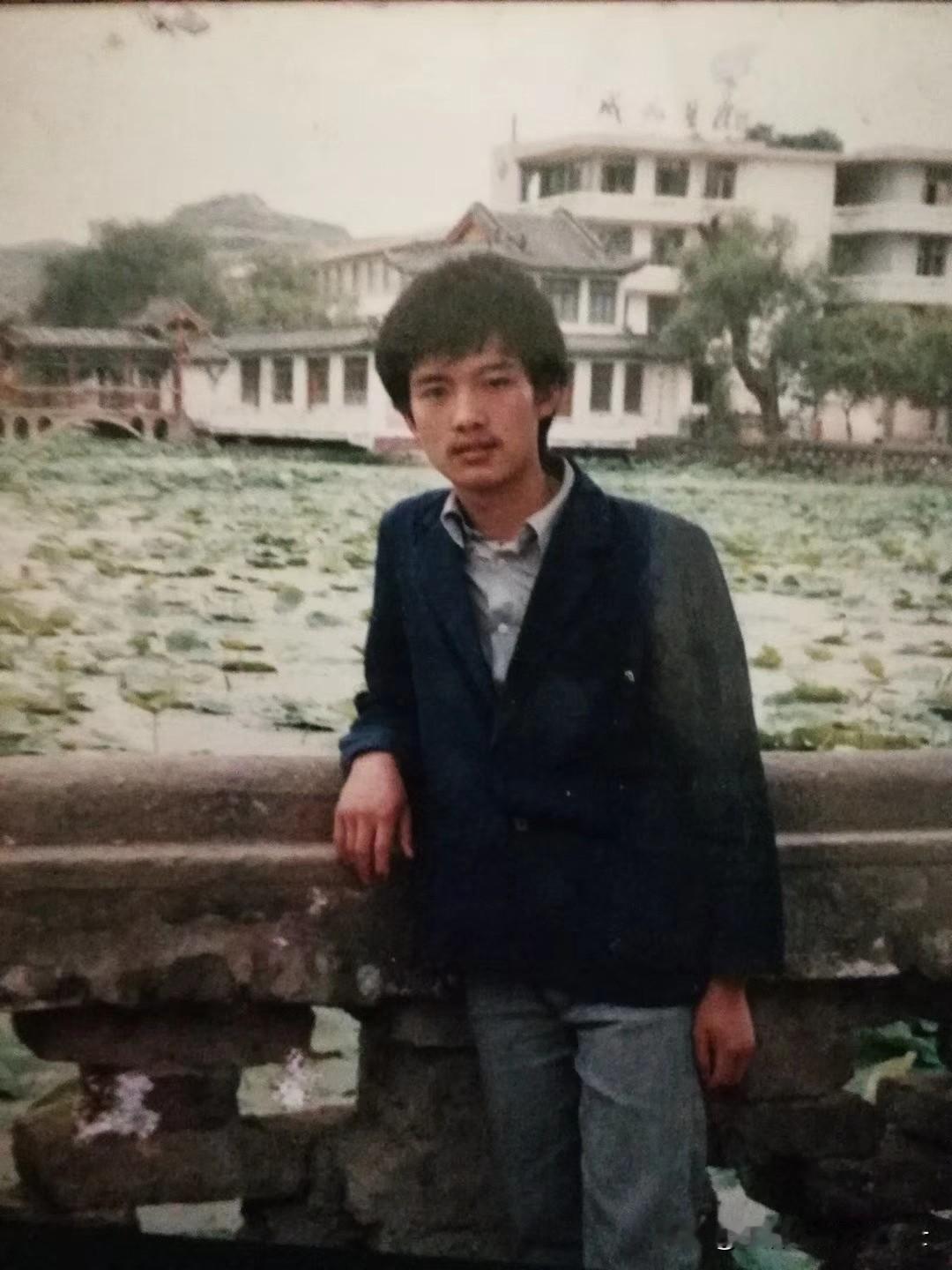 我一直相信，夫妻是缘分。

当年和老公认识前，别人给我介绍过三次对象，我都没看起