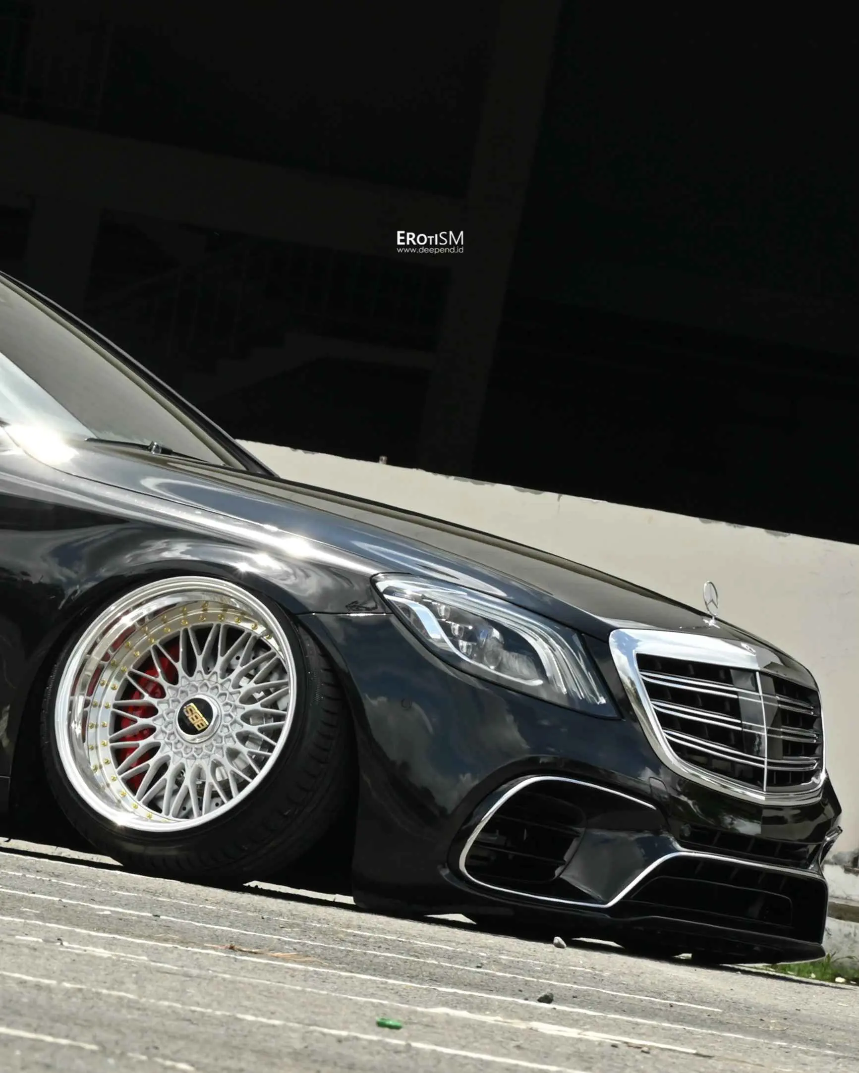 三眼皮大奔。Mercedes-Benz S450 2019
