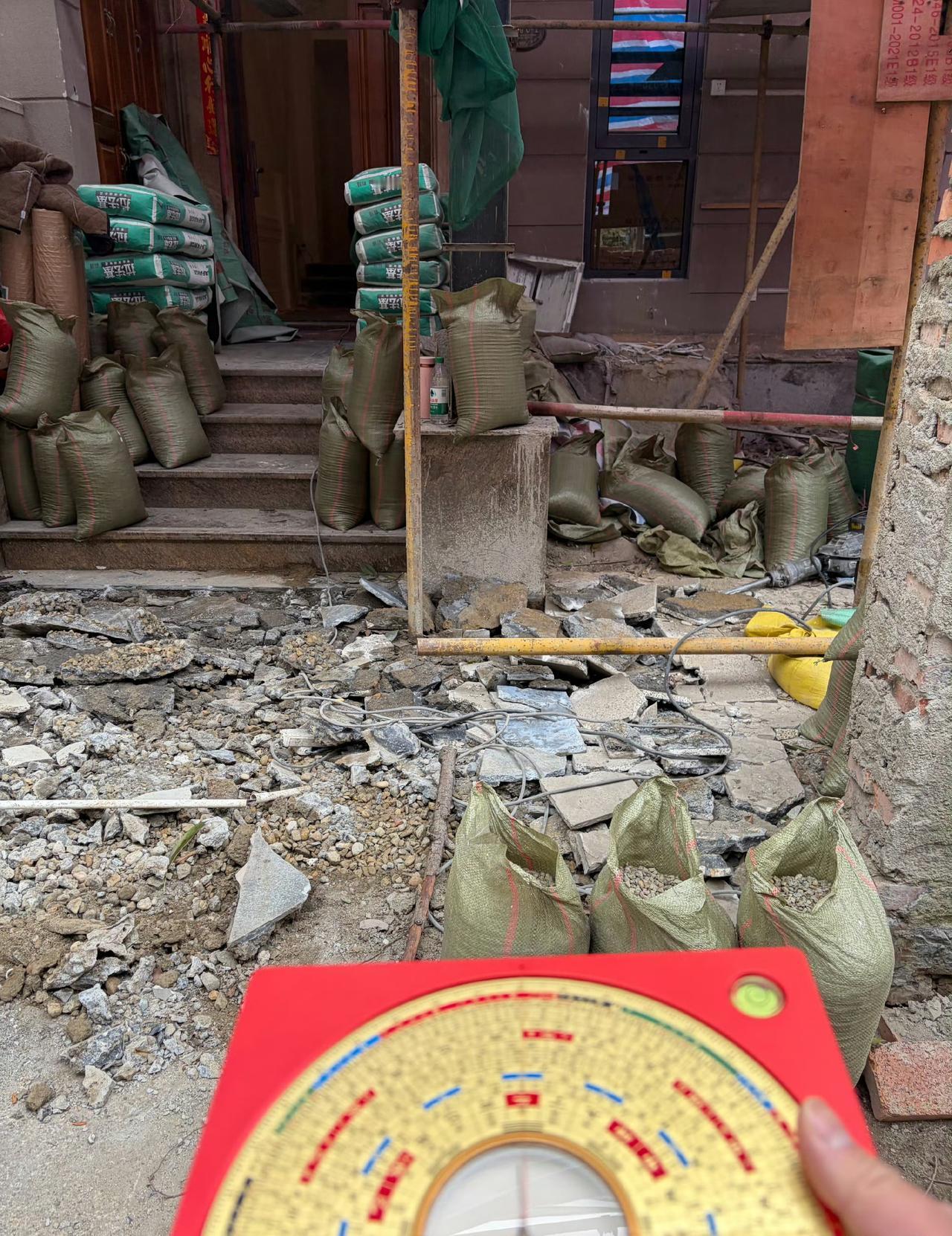 今日运势：乙巳年戊子月癸酉日  2025.12.30日

鼠：繁琐的事比较多
牛