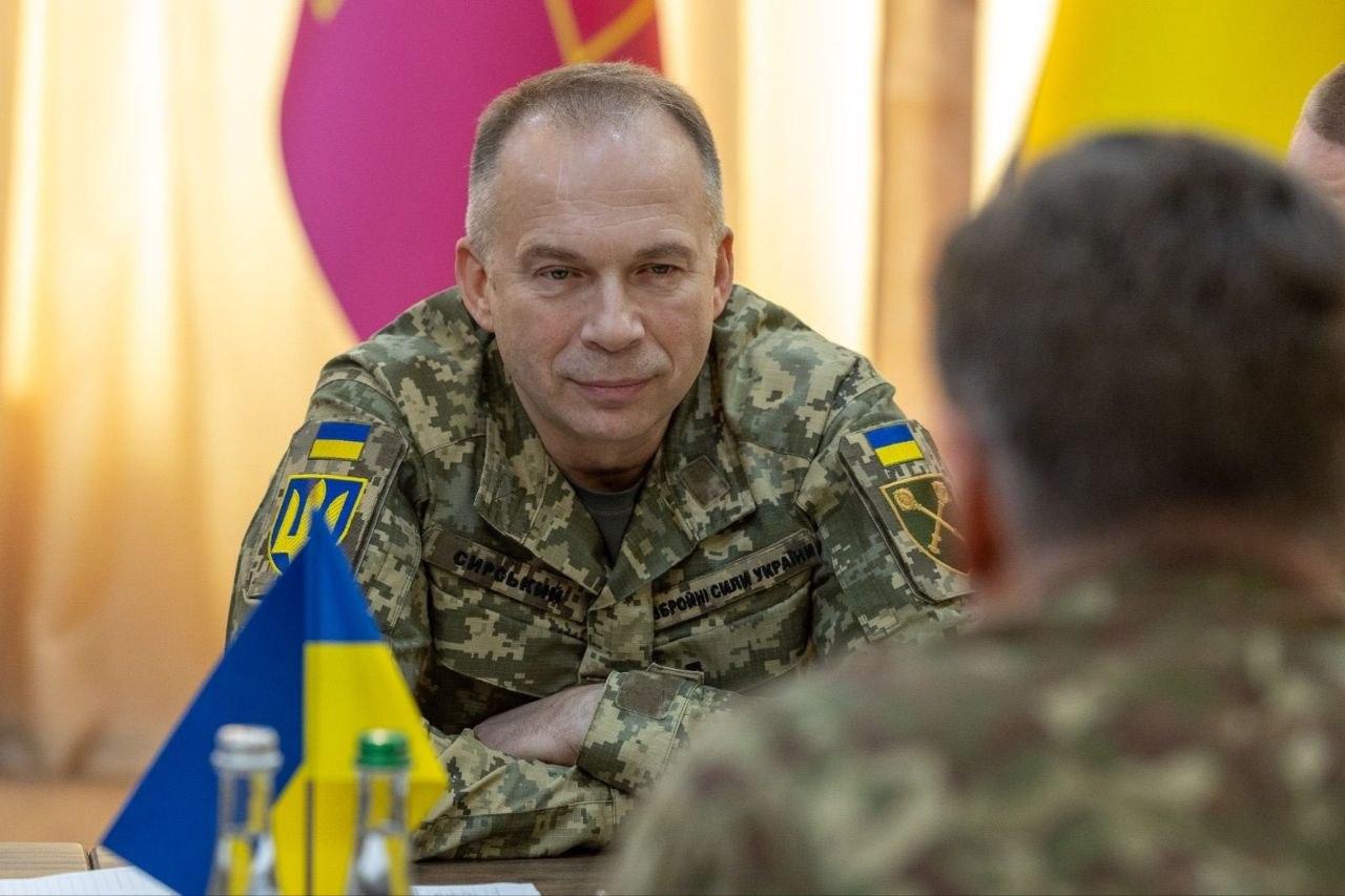 乌军总司令亚历山大·瑟尔斯基已签署命令，明确要求前线作战部队实施强制轮换，士兵连