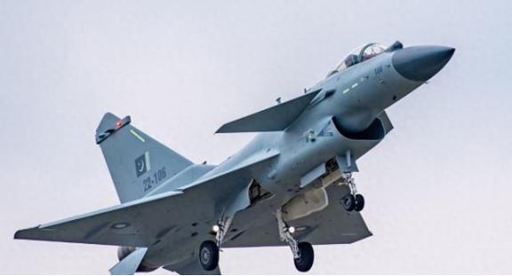 现在最难受的其实不是法国，而是那些已经装备了“阵风”战斗机的国家。比如阿联酋，埃