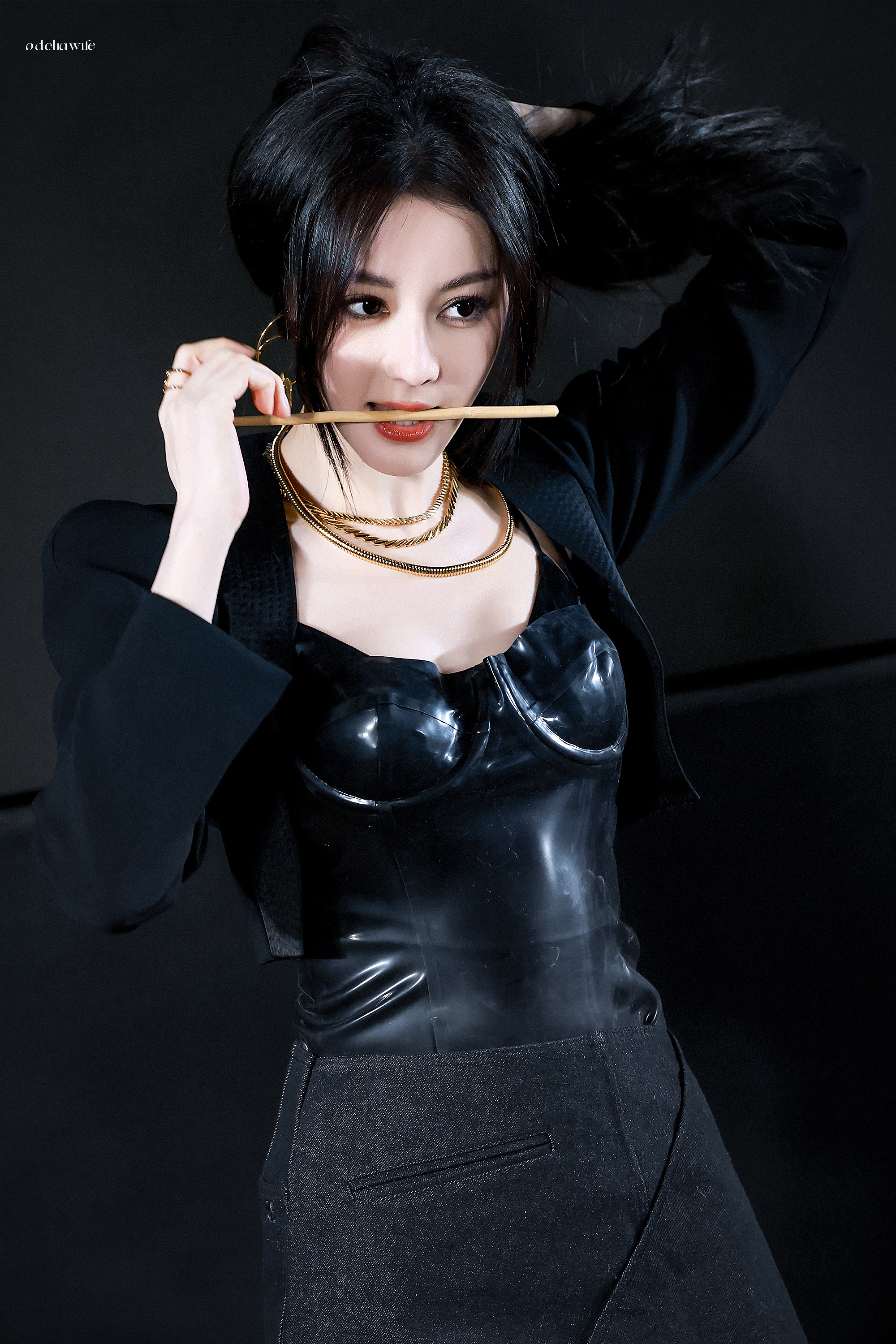 black造型太蛊了