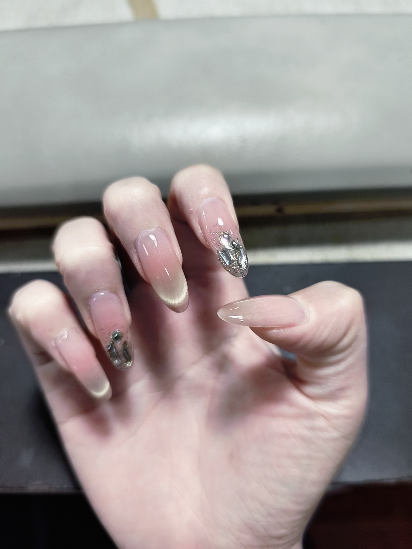 刚做的指甲，感觉还不错
