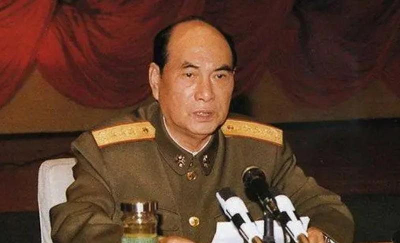 1979年，越南女兵混入我军队伍，并使用了很多阴险手段。为了识别这些女兵，有人提