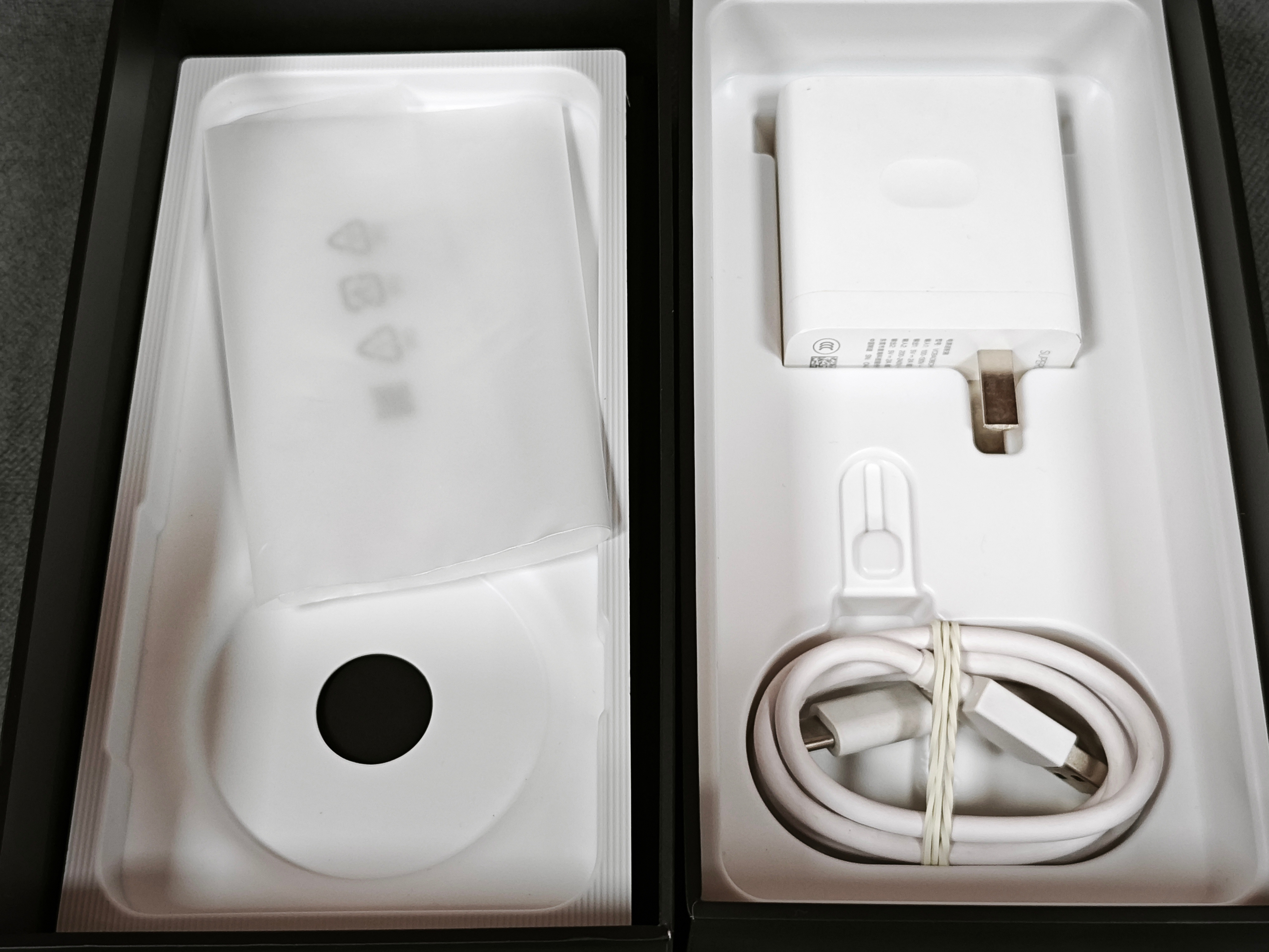 OPPO Find X8 Ultra 购买及回收联系方式见图 