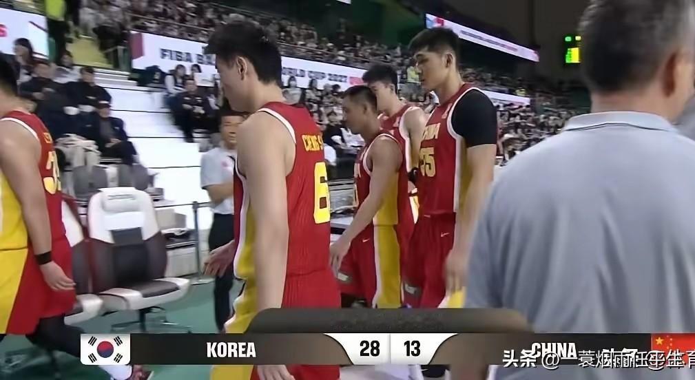 看了下中国男篮世预赛跟韩国队的比赛。不知道想说啥！
在亚洲杯的比赛，让我们看到了
