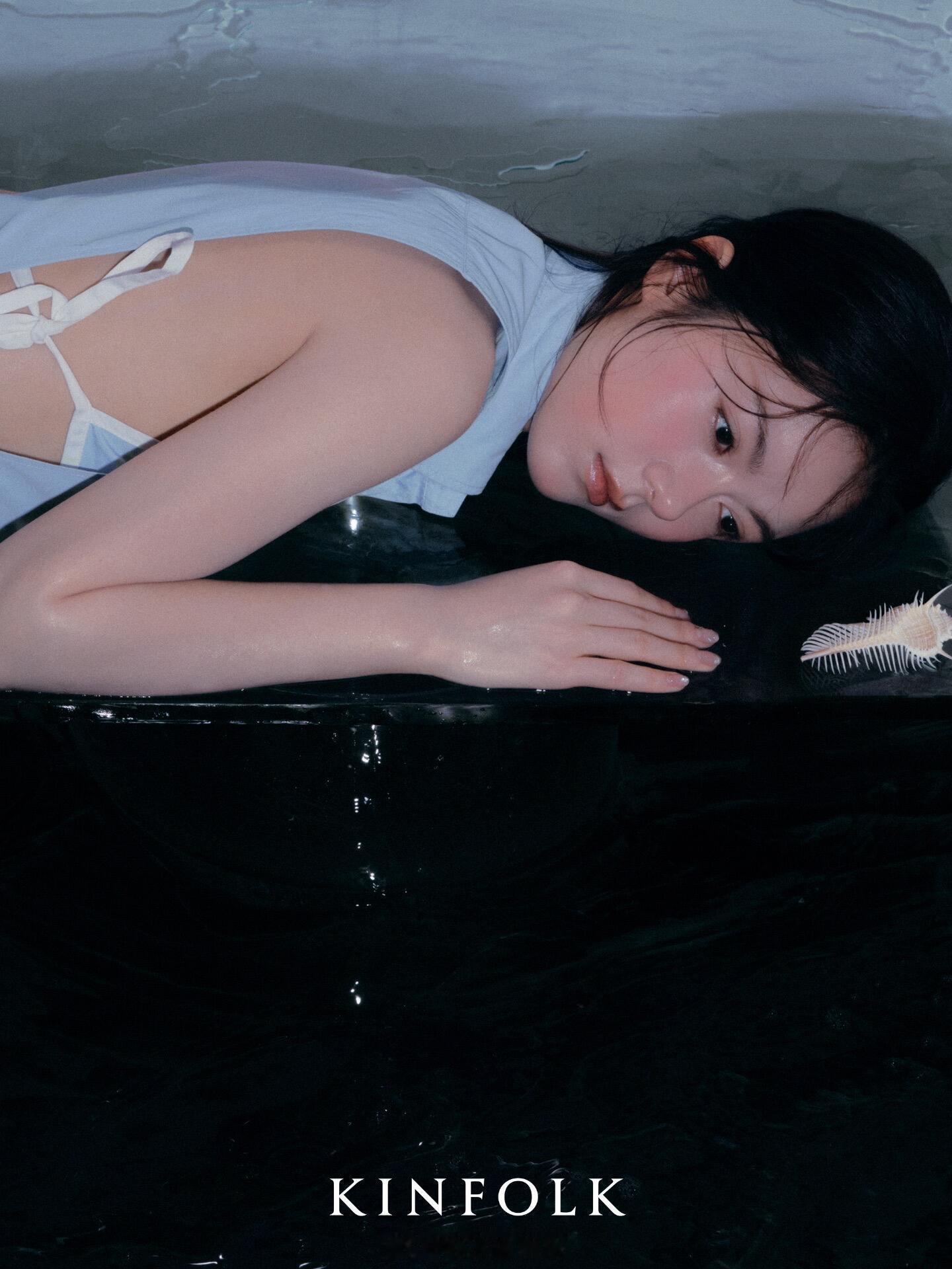 赵今麦侧边镂空衬衫赵今麦侧边镂空衬衫大片 美的很灵动的赵今麦 