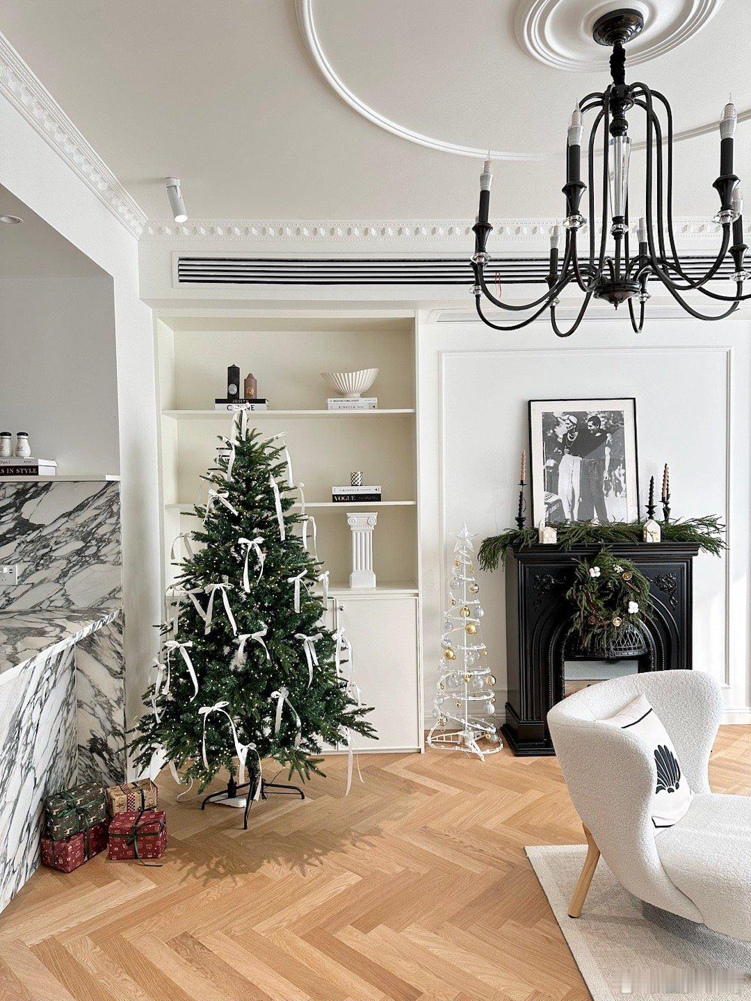 PLOG.110 [微风]盐盐的日常新家的第一个圣诞节布置好啦！买了一颗1.8m